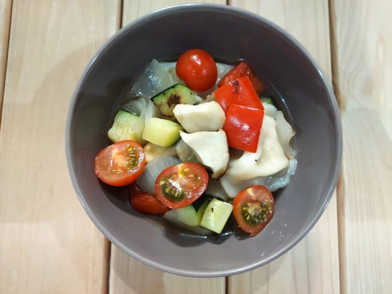 7種野菜とぷるもち水餃子の旨だしスープ